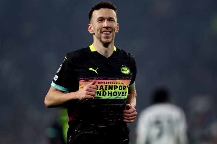 开云-记者：国米评估考量邓弗里斯的战术作用 佩里西奇仍在引援名单中