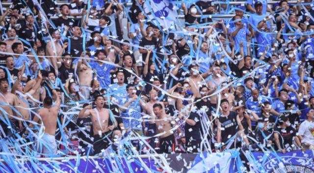 开云官网-中超观众回归！生活本质是滥竽充数和锦上添花！